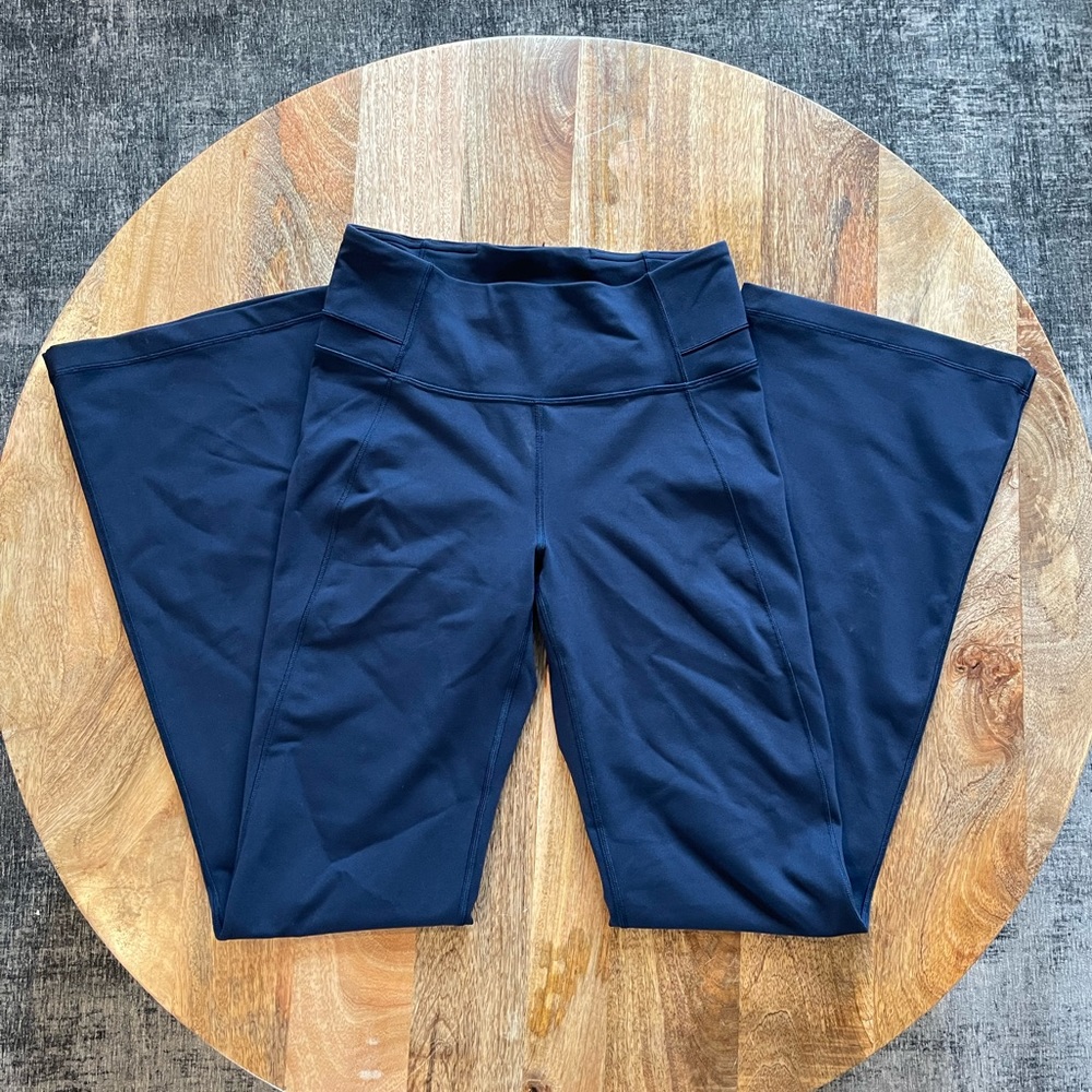 Lululemon Navy Flare Leggings, Size 8